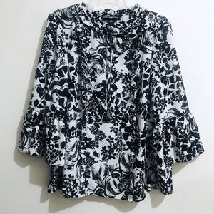 Karl Lagerfeld Long Sleeve Black and White print Blouse M